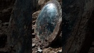 They Found A Mirror That Shows Images In The Dark_thumbnail